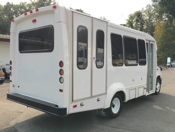 2012 FORD E-350 12 PASS SHUTTLE BUS WHEELCHAIR HANDICAP VAN LOW... for sale in Enfield, MA – photo 6