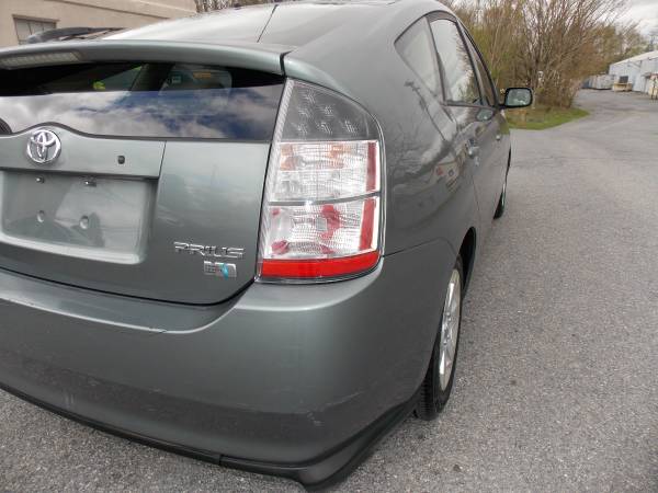 2005 Toyota Prius Package 6 (clean, great MPG, inspected) - cars & for sale in Carlisle, PA – photo 11