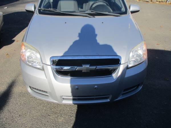 CHEVROLET 2010 AVEO SUPER CLEAN GAS SAVER LOW MILES ONLY 118K - cars... for sale in Springfield, MA – photo 2