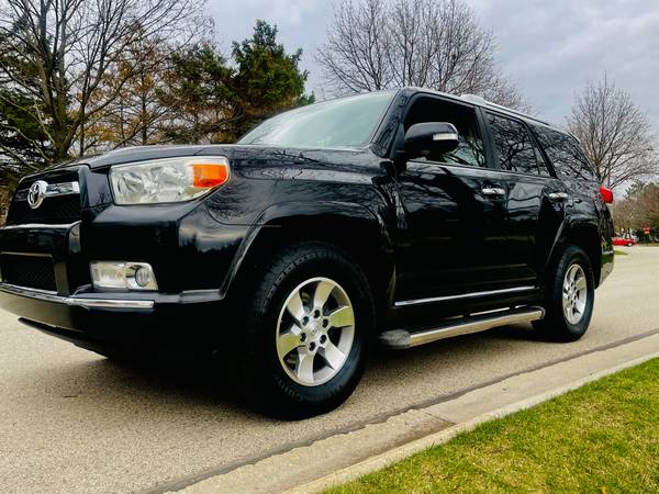 2011 Toyota 4Runner Sport SUV 3Row Seat Clean! - - by for sale in Deerfield, IL – photo 3