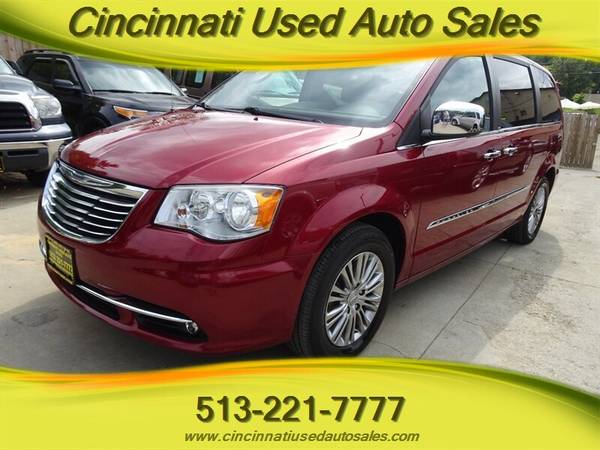 2013 Chrysler Town & Country Touring-L V6 FWD - cars & trucks - by... for sale in Cincinnati, OH – photo 15