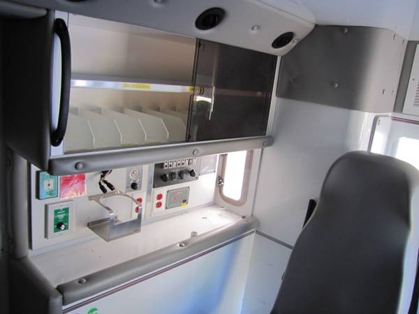 2010 CHEY EXPRESS AMBULANCE - cars & trucks - by owner - vehicle... for sale in Sauk Centre, ND – photo 15