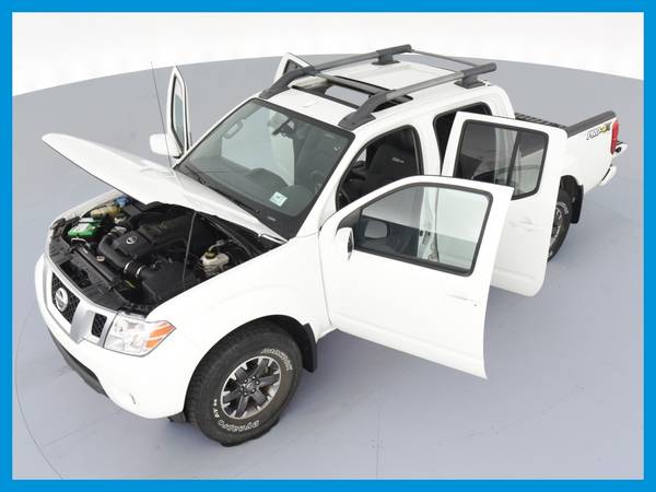 2016 Nissan Frontier Crew Cab PRO-4X Pickup 4D 5 ft pickup White for sale in Covington, OH – photo 15