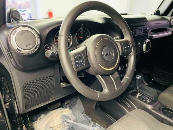 2012 Jeep Wrangler Unlimited 4WD 4dr Sahara *GUARANTEED CREDIT... for sale in Streamwood, IL – photo 16