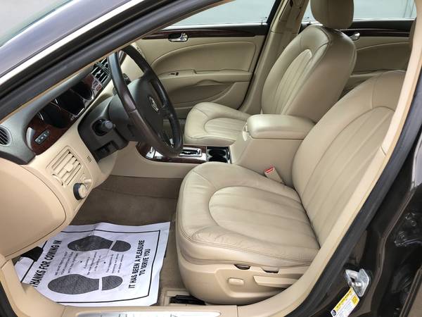 2008 BUICK LUCERNE CXL, 3800 V-6, Chrome Wheels, Leather for sale in Holts Summit, MO – photo 5