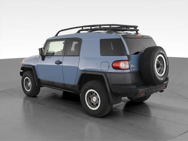 2014 Toyota FJ Cruiser Sport Utility 2D suv Black - FINANCE ONLINE -... for sale in South Bend, IN – photo 7