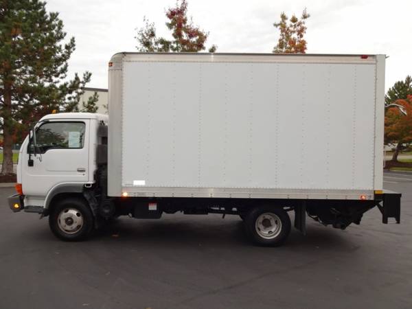 2001 Nissan UD 1200 14ft Box Truck W/Lift Gate:Only 28k Miles 1... for sale in Auburn, WA – photo 8
