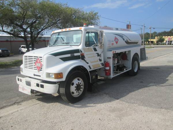 1998 International 4700 Fuel Truck - - by dealer for sale in Bradenton, FL – photo 2