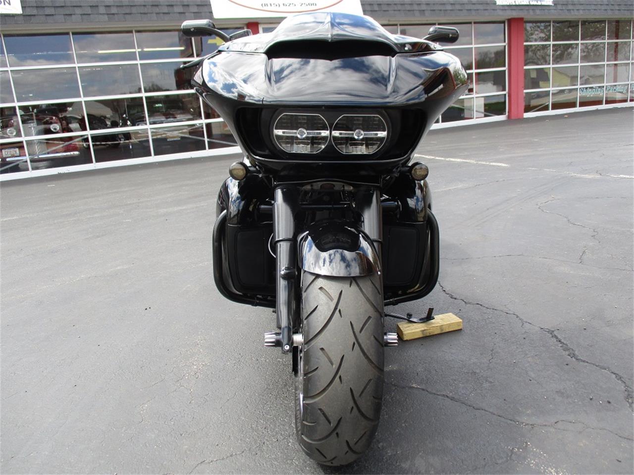 2015 Harley-Davidson FLTRXS for sale in Sterling, IL – photo 2