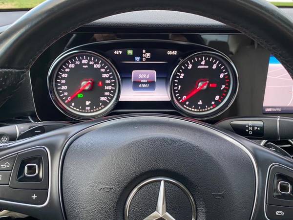 2018 Mercedes-Benz E-Class E 300 RWD Sedan -EASY FINANCING AVAILABLE... for sale in Bridgeport, CT – photo 21
