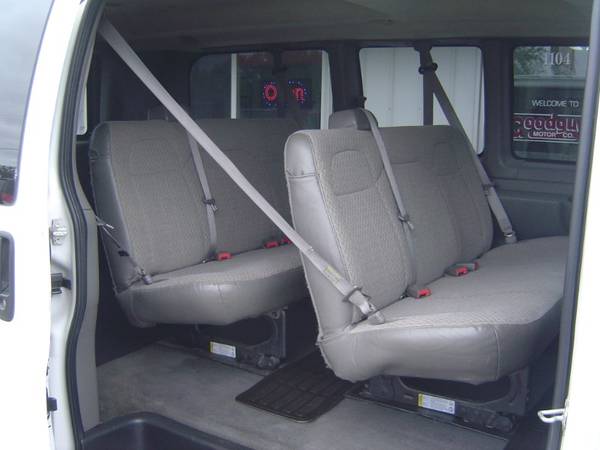 2011 Chevrolet Express Passenger AWD 1500 135 1LT for sale in Waite Park, MN – photo 7
