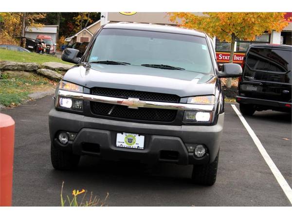 2003 Chevrolet Chevy Avalanche Z71 LOW MILES LOADED WITH SUNROOF for sale in Salem, MA – photo 2