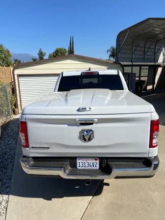 2019 RAM 1500 Bighorn/Lonestar Crew 4x2 - cars & trucks - by owner -... for sale in Cardiff By The Sea, CA – photo 4