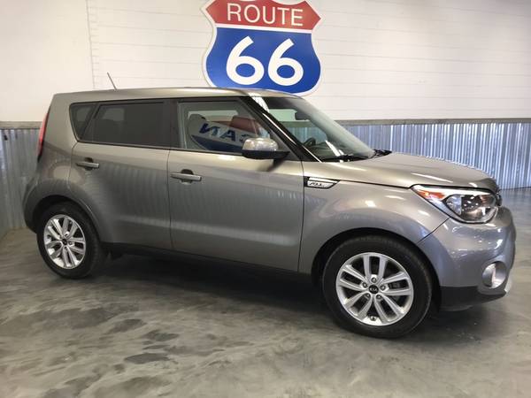 2018 KIA SOUL + EDT!! ONLY 29,788 MILES!!!! 30+ MPG!!!! 1 OWNER!!!! for sale in Norman, TX