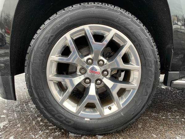 2015 GMC Yukon 4X4 Black/Black 20” Chrome Wheels Near Flawless Cond.... for sale in Mount Clemens, MI – photo 7