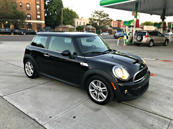 2013 MINI COOPER S 6-SPEED MANUAL NAVI! LOADED! ONE OWNER! CARFAX! for sale in Brooklyn, NY – photo 4