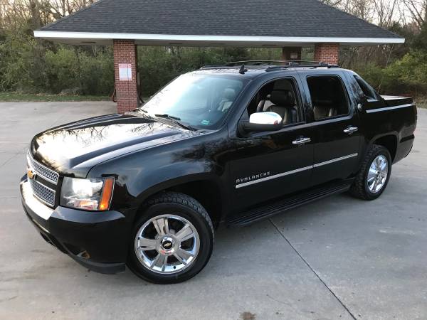 2013 Chevrolet Avalanche LTZ 4x4- Excellent Condition - cars &... for sale in Columbia, MO – photo 20