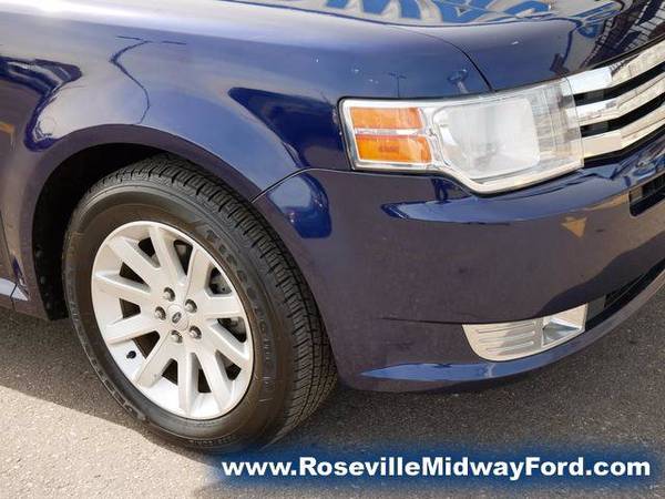2011 Ford Flex Sel - - by dealer - vehicle automotive for sale in Roseville, MN – photo 4