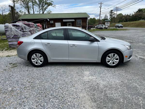 2014 Chevy Cruze very clean, 6-speed Runs great! for sale in Marion, NC – photo 4