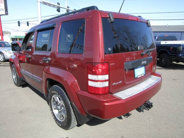 2008 Jeep Liberty 4X4 4dr Sport BURGANDY 1 OWNER 129K SO NICE ! for sale in Milwaukie, OR – photo 7