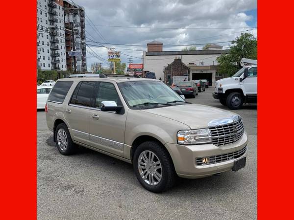 2007 LINCOLN NAVIGATOR 4WD - - by dealer - vehicle for sale in Worcester, MA – photo 2