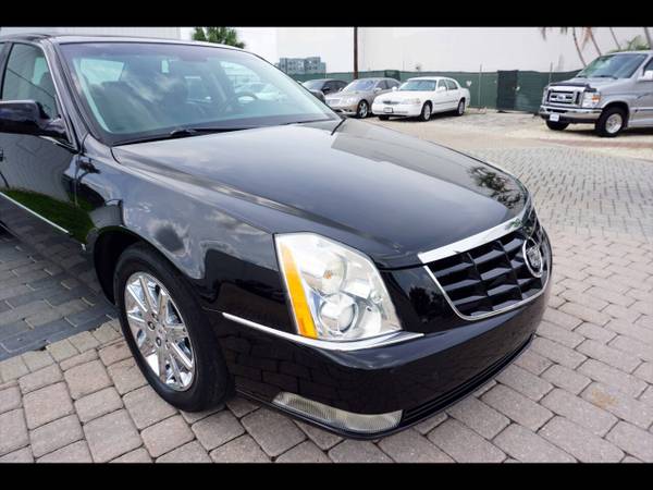 2010 Cadillac DTS Luxury Collection - 1-Owner, Hot and Cool Seats, Tri for sale in Naples, FL – photo 20