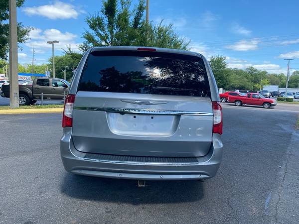13 Chrysler TownCountry Touring-L Fully Loaded 1 year warranty-CLEAN for sale in Gainesville, FL – photo 4