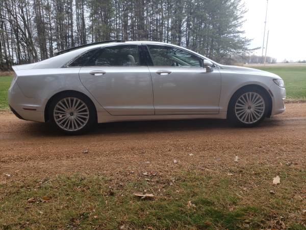 2017 lincoln MKZ reserve 28000 miles - cars & trucks - by owner -... for sale in Pittsville, WI – photo 3