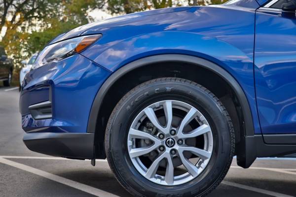 2019 *Nissan* *Rogue* *AWD SV* Caspian Blue Metallic - cars & trucks... for sale in Oak Forest, IL – photo 6