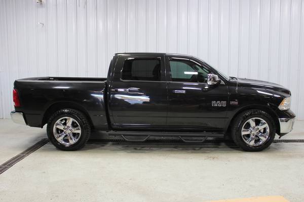 2016 Ram 1500 2WD Crew Cab 140.5 Lone Star for sale in Lockhart, TX – photo 3