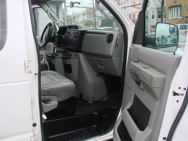 2011 FORE E250 SD CARGO VAN for sale in Richmon Hill, NY – photo 8