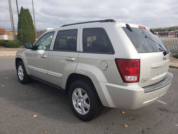 2010 JEEPGRAND CHEROKEE 4X4 LAREDO PKG. - cars & trucks - by dealer... for sale in Agawam, CT – photo 4