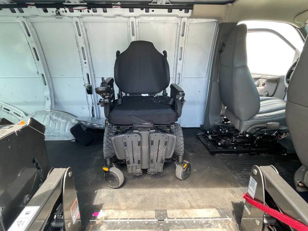 2007 Chevy express cargo van whit full wheel chair upgrade for sale in Portland, OR – photo 9