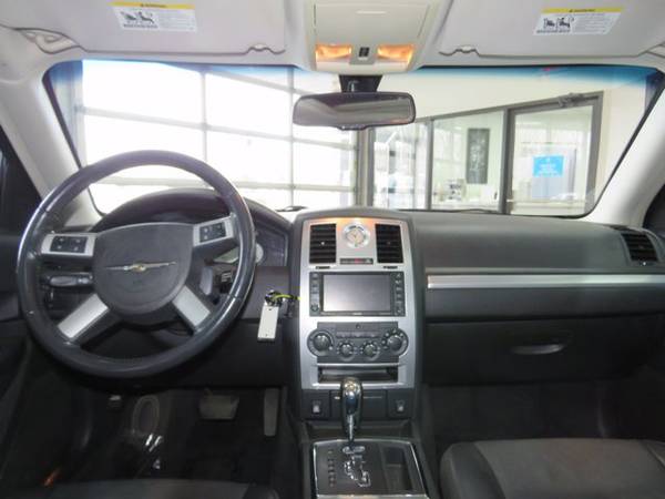 2010 Chrysler 300 Touring Signature SKU:AH221570 Sedan - cars &... for sale in White Bear Lake, MN – photo 13