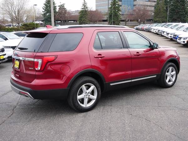 2016 Ford Explorer XLT - - by dealer - vehicle for sale in Bloomington, MN – photo 12