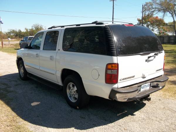 2002 Chevy Suburban LT Leather - cars & trucks - by dealer - vehicle... for sale in Victoria, TX – photo 3