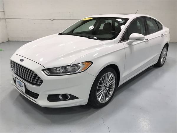 2014 Ford Fusion SE with - cars & trucks - by dealer - vehicle... for sale in Wapakoneta, OH – photo 3