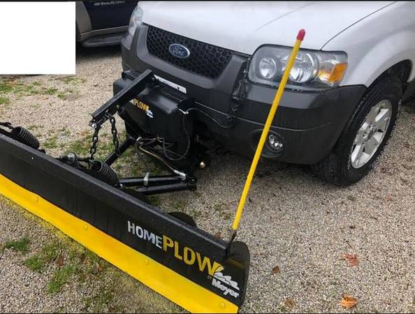 ★ 2017 MEYER SNOW PLOW ★ 2006 FORD ESCAPE XLT 4x4 - cars & trucks -... for sale in Champaign, IA – photo 3