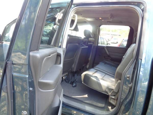2005 Nissan Titan XE Crew Cab 4WD - - by dealer for sale in Martinsville, NC – photo 12