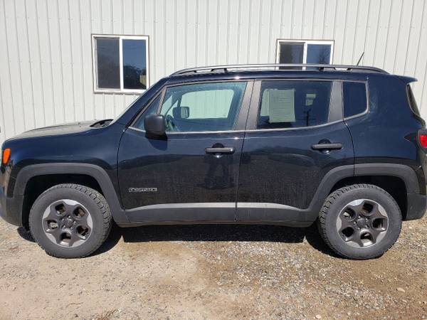 2018 Jeep Renegade Auto AWD - - by dealer - vehicle for sale in Salmon, ID – photo 3