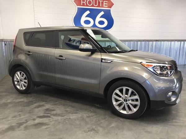 2018 KIA SOUL + EDT!! CLEAN CARFAX!! ONLY 18,330 MILES!! 30+ MPG!!!! for sale in Norman, KS