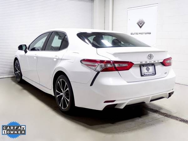 2018 Toyota Camry L !!Bad Credit, No Credit? NO PROBLEM!! - cars &... for sale in WAUKEGAN, WI – photo 3