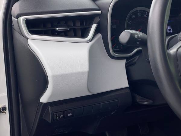 2019 Toyota Corolla Hatchback SE Hatchback 4D hatchback White - -... for sale in San Bruno, CA – photo 24