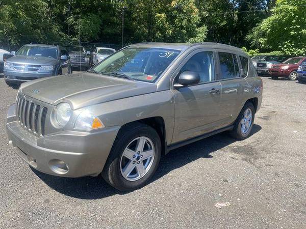 2007 Jeep Compass Sport SUV 4D EZ-FINANCING! - cars & trucks - by... for sale in Garfield, NY – photo 2