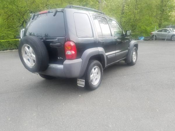 2004 Jeep Liberty 4X4 Automatic Great SUV! - - by for sale in Paterson, NY – photo 8