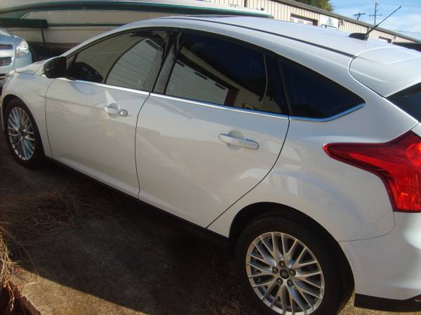 2012 Ford Focus 5D SEL Hatch(43K) for sale in Mooresville, NC – photo 2