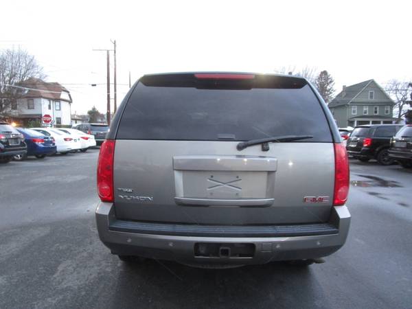 2009 GMC YUKON SLT - CLEAN CAR FAX - AS IS TRADED VEHICLE - 3RD ROW... for sale in Scranton, PA – photo 15