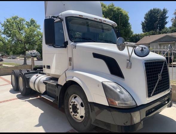 VOLVO-2012-VNL670-64T300 - cars & trucks - by owner - vehicle... for sale in North Hollywood, CA – photo 2