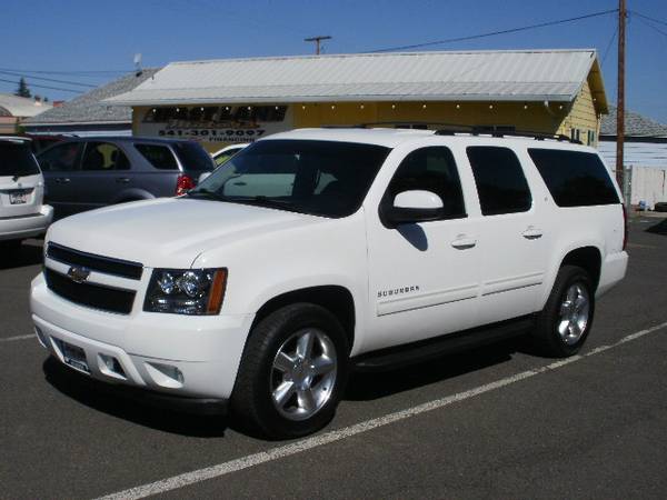2010 CHEVROLET SUBURBAN LT 4X4 - HOME OF "YES WE CAN" FINANCING for sale in Medford, OR – photo 2