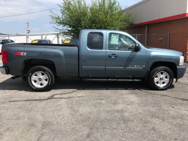 2007 Chevrolet Silverado Ext Cab LT Z71 4x4 ONLY 127k miles Cold A/C for sale in Roanoke, VA – photo 7